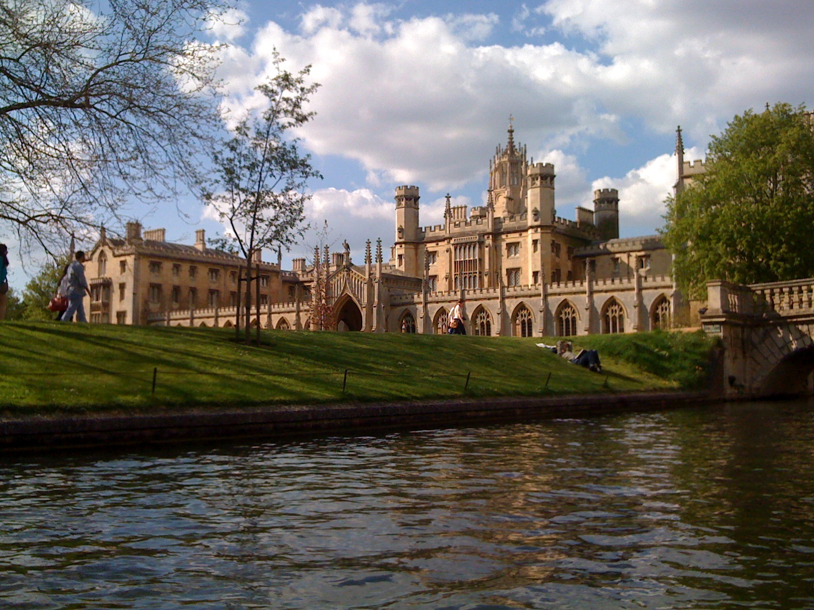 5 เหตุผลที่ยืนยันว่า Cambridge School Visual of Performing Arts น่าเรียน